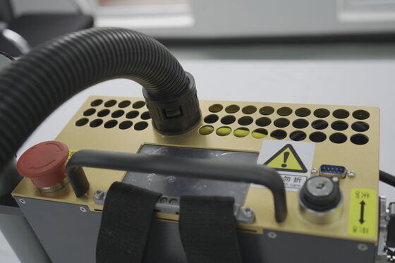 50W Portable Backpack Laser Cleaning Machine Pulse Fiber Laser Rust Remover for Precision Mold Cleaning